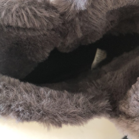Old Navy suede & fur black booties size 9 - Picture 6 of 12